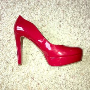 Red Platform Pump Heels- size 9